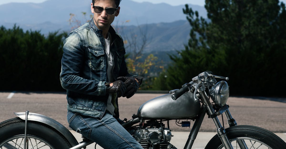 découvrez les meilleures options d'assurance pour motos qui protègent votre véhicule tout en offrant des tarifs compétitifs. comparez les couvertures, bénéficiez de conseils d'experts et assurez-vous d'une conduite sereine sur la route.