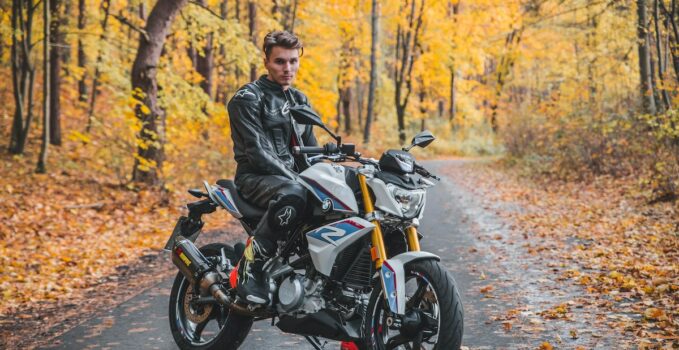 découvrez comment choisir la meilleure assurance pour votre moto verte. comparez les offres, bénéficiez de conseils d'experts et protégez votre véhicule tout en contribuant à la préservation de l'environnement.