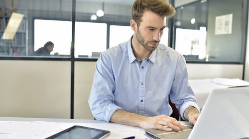 découvrez comment contacter la macif facilement grâce à nos conseils pratiques. que ce soit par téléphone, en ligne ou en agence, retrouvez toutes les informations nécessaires pour joindre votre assureur en toute simplicité.