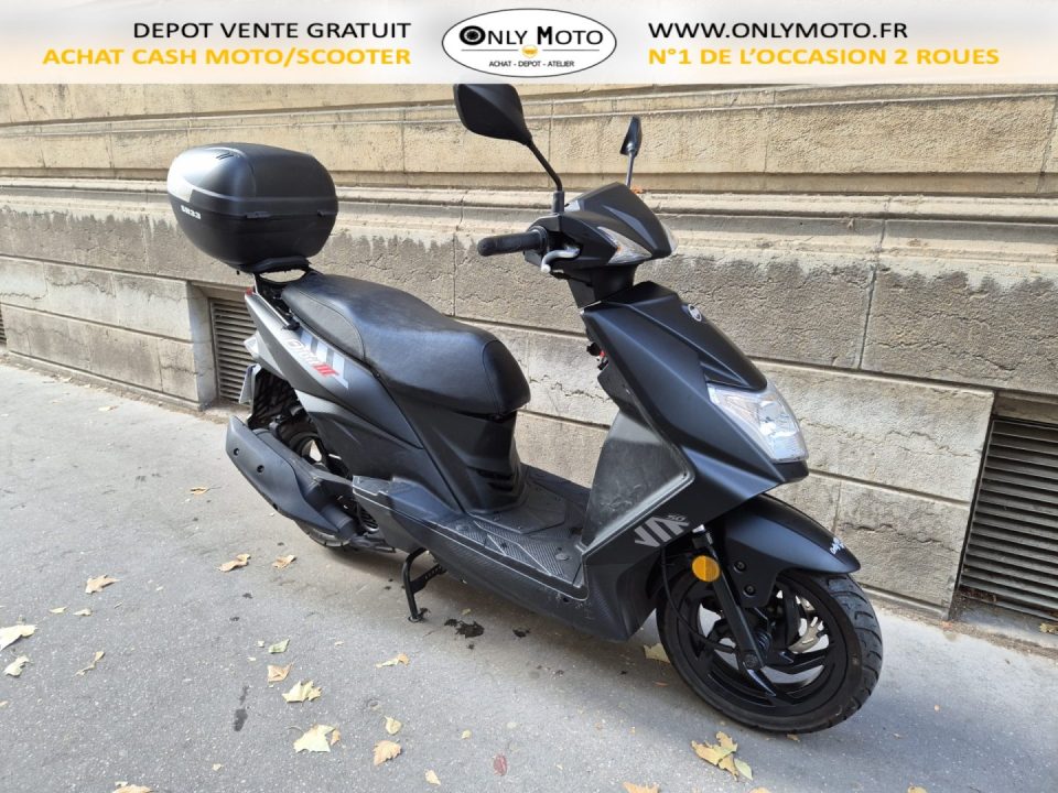 découvrez notre large choix de scooters 50cc à lyon. profitez d'offres exceptionnelles et de conseils d'experts pour trouver le scooter qui correspond à vos besoins. démarrez vos trajets en toute liberté !
