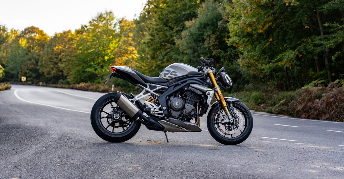 découvrez notre assurance moto conçue pour vous offrir une couverture complète et des tarifs compétitifs. protégez votre deux-roues et profitez de la route en toute sérénité grâce à nos options personnalisables et notre service client dédié.