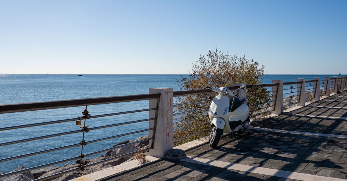découvrez des solutions d'assurance moto adaptées à vos besoins. protégez votre deux-roues avec des couvertures complètes et des tarifs compétitifs. obtenez un devis rapide et personnalisé dès aujourd'hui!
