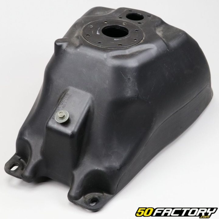 découvrez notre réservoir 50cc, idéal pour optimiser les performances de votre moteur. léger, compact et conçu pour s'adapter parfaitement à différents modèles, il garantit une meilleure alimentation en carburant pour une conduite fluide et efficace. parfait pour les passionnés de scooters et de motos, ce réservoir allie qualité et praticité.