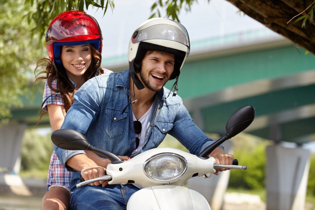 découvrez direct assurance 2 roues, l'assurance adaptée aux motards et cyclistes. profitez de tarifs compétitifs et d'une couverture sur mesure pour protéger votre véhicule à deux roues en toute sérénité.