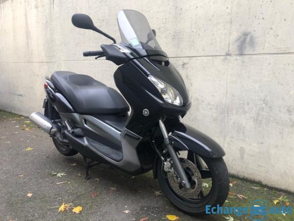 découvrez notre sélection de xmax 125 d'occasion, alliant performance et style. profitez de l'excellence yamaha à un prix avantageux. idéal pour vos trajets quotidiens, ces scooters garantissent confort et agilité. n'attendez plus pour trouver le modèle qui vous correspond !
