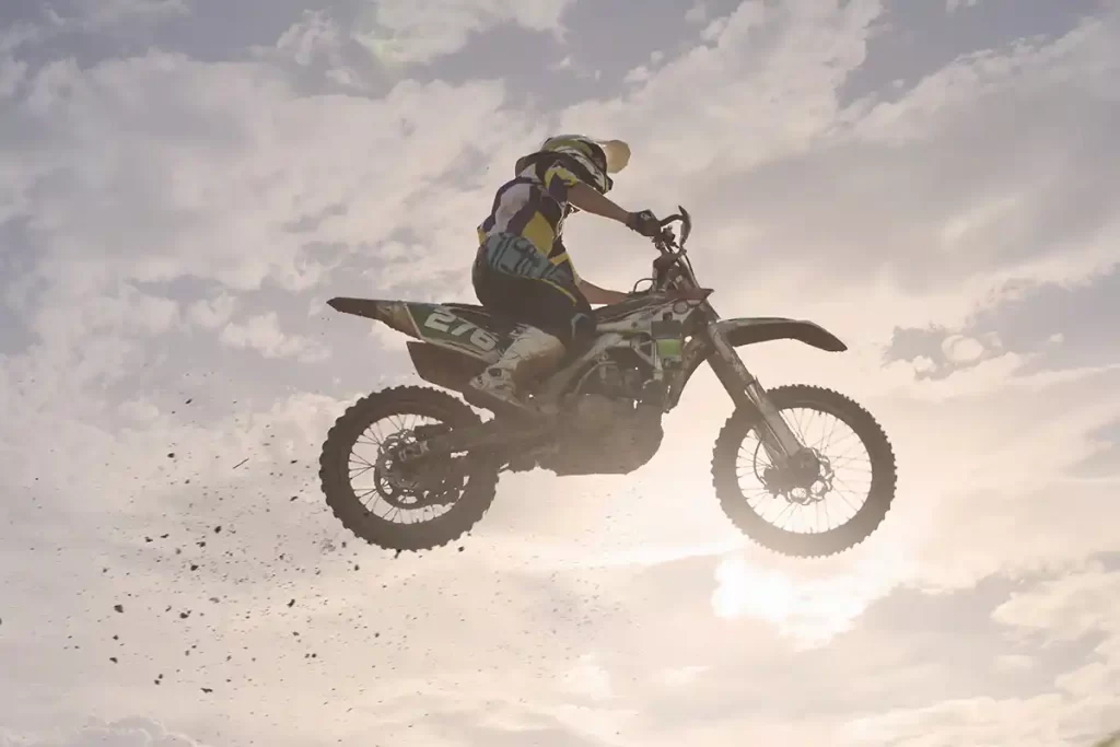 découvrez notre assurance moto-cross sur mesure, protégeant votre passion pour la vitesse tout en vous offrant une couverture complète. profitez de garanties adaptées à votre pratique et parcourez les terrains avec sérénité.