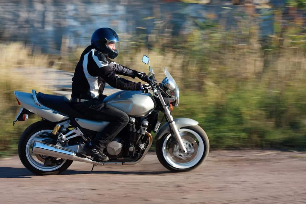 découvrez notre assurance moto provisoire, idéale pour les conducteurs nécessitant une couverture temporaire. profitez d'une protection adaptée à vos besoins, que ce soit pour un week-end, une balade ou un achat récent. obtenez un devis rapide et assistez à une conduite en toute sérénité.
