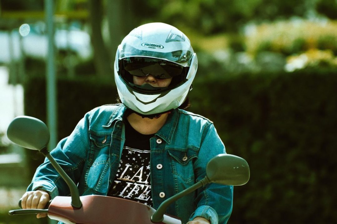 découvrez notre guide complet sur la sécurité des scooters. apprenez des astuces essentielles pour assurer votre protection, choisir les bons équipements, et rouler en toute confiance. ne laissez pas les accidents gâcher votre expérience de conduite !